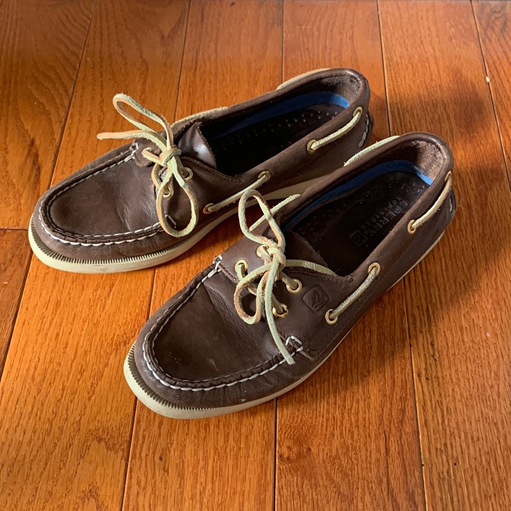 Leather sperry top sliders size 6